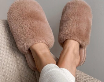 Fuzzy Slippers: Warm Plush Indoor Home Shoes