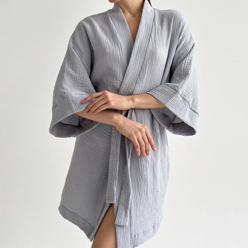 Short Muslin Robe: Relaxed Cotton Dressing Gown for Women's Loungewear ...