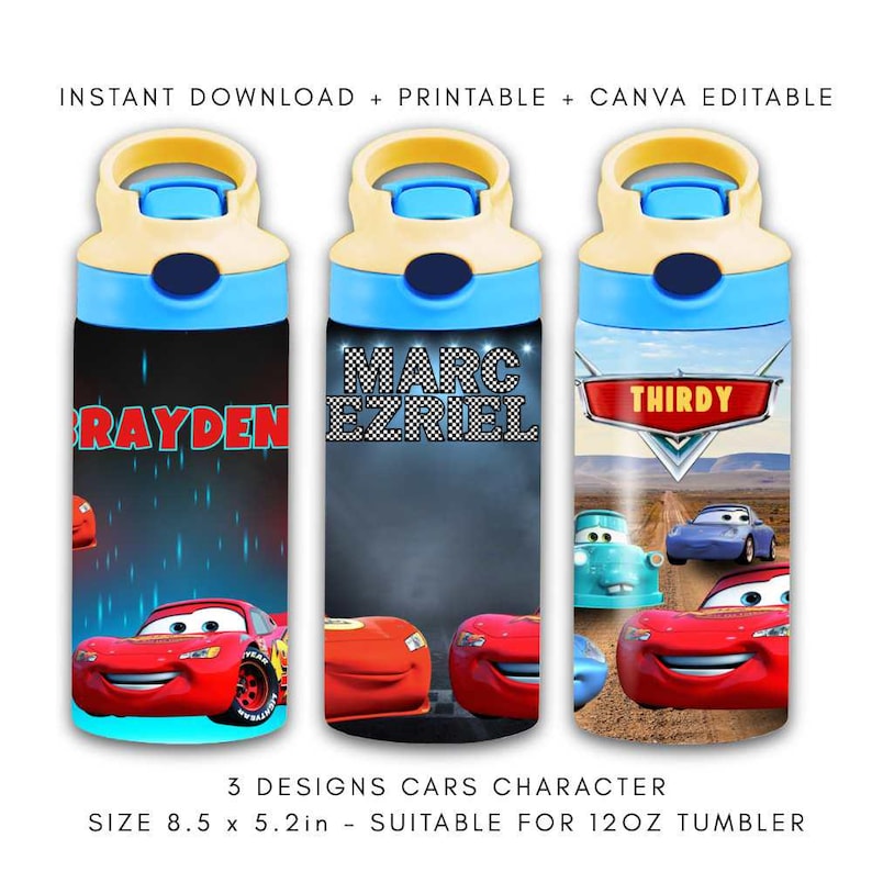 K&ouml;nnte beinhalten: Drei Wasserflaschen mit Cars-Charakter-Designs. Jede Flasche hat einen blauen Deckel und einen hellgelben Deckel. Die Designs zeigen die Namen "Rayden", "Marc Ezriel" und "Thirdy" mit Bildern der Cars-Charaktere. Die Flaschen sind 21,6 x 13,2 cm gro&szlig;.