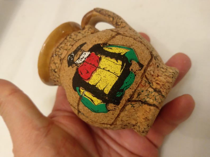 Ánfora SARDA de cerámica y corcho, vintage, hecha a mano en Italia, Jarrón artístico sardo, Arte sardo, Ánfora vintage de cerámica sarda imagen 6