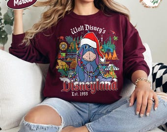 Personalisierbares Eeyore Disneyland Weihnachten Sweatshirt: Comfort Farben Pullover