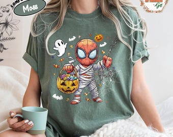 Spider-Man Mummy Comfort Colors Halloween Shirt: Gruseliges Superhelden T-Shirt