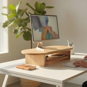 Supporto rialzato per monitor in legno massello, mensola da scrivania in rovere, organizer per computer e laptop, supporto ergonomico in legno, per ufficio domestico, regalo per lui