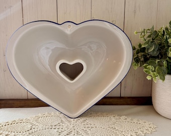 Stampo vintage in gres a forma di cuore per ciambella o gelatina / Teglia da forno in stile rustico per cucina