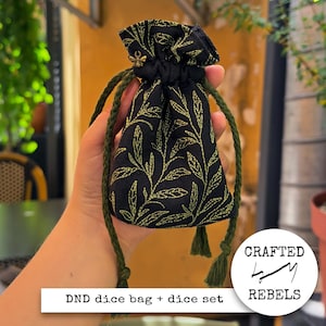 Haftowana lniana torba na kości z zestawem kości: ręcznie robiony pokrowiec na RPG