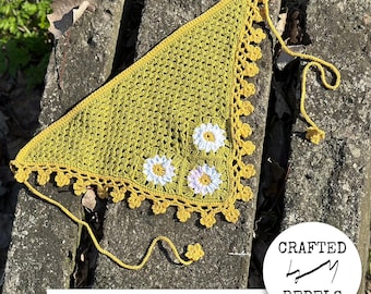 Crochet Daisy Bandana – Handmade Linen Blend Kerchief – Boho Cottagecore Granny Square Head Wrap