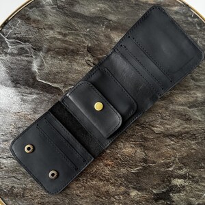 Black personalized trifold wallet, minimalist leather card wallet, small men money pouch, boyfriend gift, leather accessory, grandpa gift