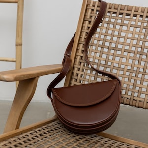 Sac demi-rond en cuir véritable pour femme, sac à main bandoulière, sac de style ville, cadeau pour femme, sac à bandoulière personnalisé, cadeau pour soeur