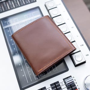 Cartera de cuero triple para hombre, billetera delgada para tarjetas de crédito, billetera de bolsillo frontal, billetera con clip para billetes, regalo del día del padre, billetera personalizada para él