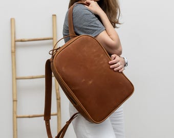 Work leather rucksack, unisex laptop backpack, minimalist everyday city backpack, graduation gift, office knapsack, gift for women