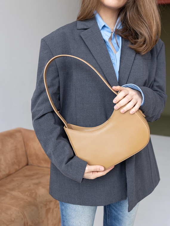 バッグ 00s Real leather half moon shoulder bag Leather Half Moon Shoulder Bag, Crescent Purse, Top Handle City