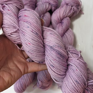 Dahlias DK Merino/Nylon //Super Squishy Hand Dyed Speckled Yarn //245yds/100g // GabiesKnitGoodies