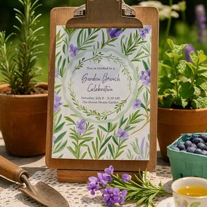 Modelo de convite para brunch no jardim editável no Canva - Cartão de festa floral verde para impressão com personalização incluída