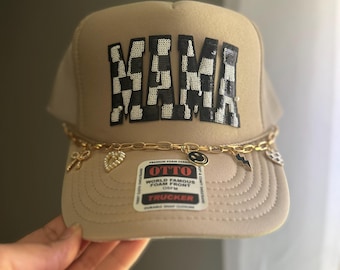 NWT Custom Made Checkered Mama Otto Trucker Hat with Chain & Pin Checkered Mama Trucker Hat With Custom Chain Snap-back Otto  main image 4