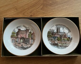 Porte-objets en porcelaine de Royal Worcester Bone China