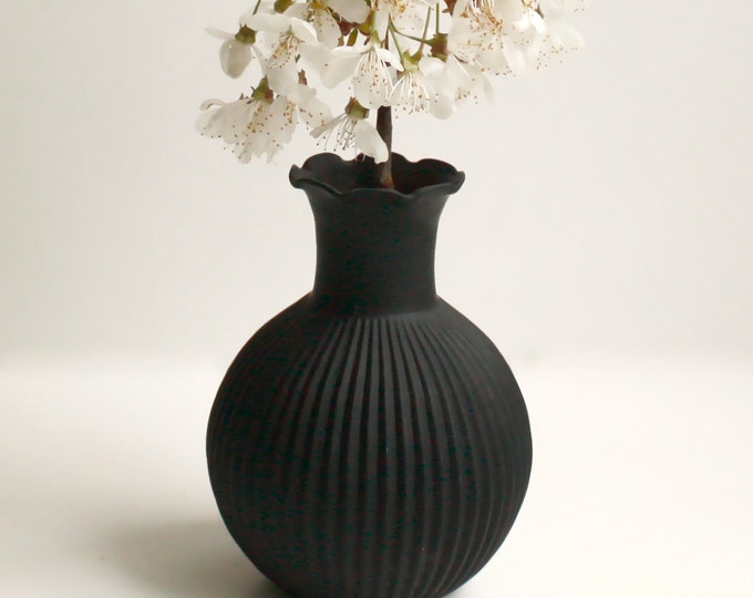 Black Bud Vase Vintage Glass Matte Finish Etsy