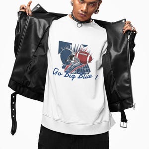 NY Giants Sweatshirt: Classic Gameday Football Apparel