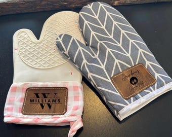Oven Mitt Glove engraved and personalized for Mother's Day, Mom, Grandma