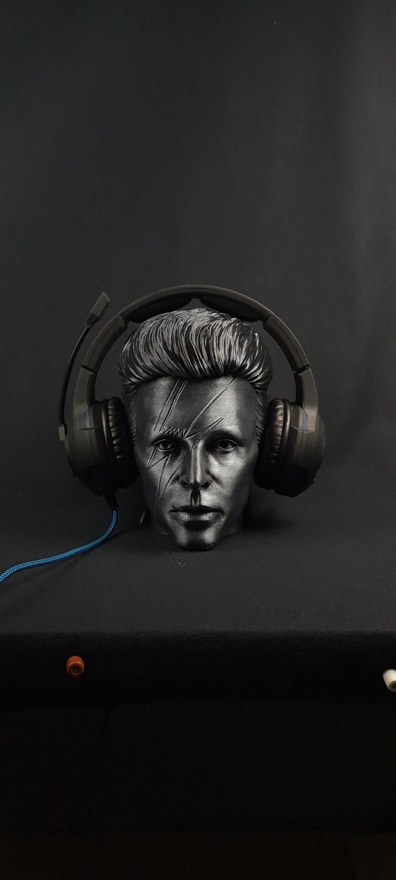 David Bowie ヘッドフォンスタンド デヴィッド・ボウイのヘッドホンスタンド、ヘッドセットスタンド