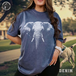 Elephant Graphic Tee Unisex Comfort Colors, Minimalist Elephant Shirt, Wild Animal T-Shirt, Vintage Wildlife Tee
