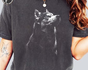 Siberian Husky Silhouette Tee: Comfort Colors Dog Shirt