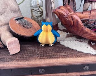 Shiny Snorlax Figurine Gold & Blue  – Cute Pokémon-Inspired Collectible Decor