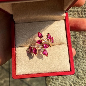 Rubin Verlobungsring, 14K Massivgoldring, natürlicher Rubin Diamant Ring, Statement Edelstein Ring, Juli Birthstone Ring, Design, Geschenk für sie