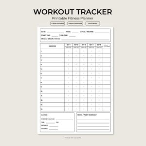 Puede incluir: Un planificador de fitness imprimible en blanco y negro con campos para fecha, semana, ciclo, grupo muscular y hora. La cuadrícula incluye columnas para 14 ejercicios, 5 series, RPE, descanso, detalles de cardio y notas.