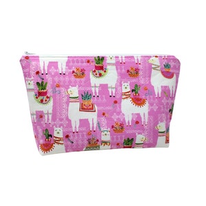 31 llama tote top