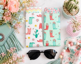 Western Glasses Case for Cowgirl Gifts with Soft Fabric Design for Eyeglasses and Sunglasses