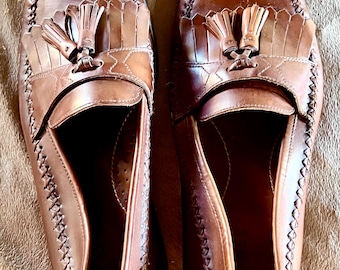 Like New Bass-Peterman Men’s Leather Kiltie Tassle  Loafers Size 9.5M