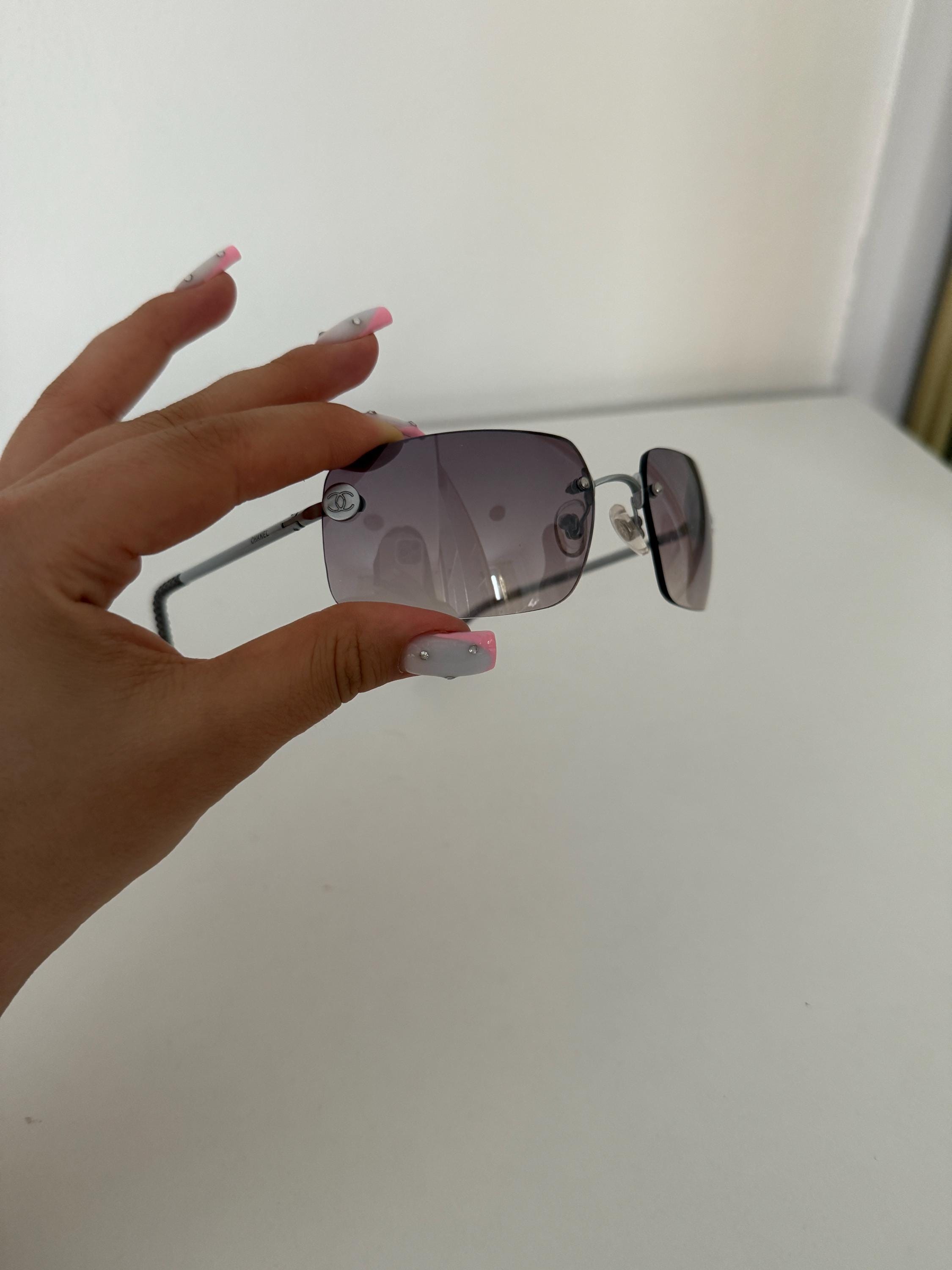 CHANEL ゴールドフレーム サングラス　ビンテージ CHANEL（サングラス/メガネ）のフリマアイテム一覧