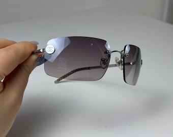 Gafas de sol Chanel Vintage Y2K / Gafas de sol de diseñador auténticas de los años 2000 / Gafas retro de la vieja escuela: accesorio clásico de lujo