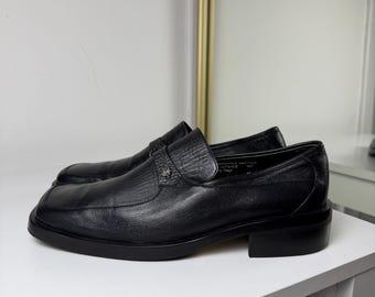 Men’s Black Leather Loafers Versace — Size EU 42  Classic Slip-On Dress Shoes, Premium Italian Style