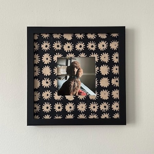 Starburst Matted Picture Frame | Black & White Lokta Paper  | 8x8 for 4x4 | Modern Décor