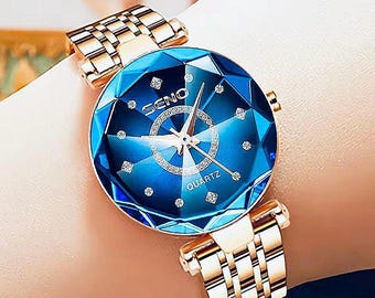Elegant unisex watch with gold strap – Blue crystal effect dial with shiny rhinestones – Luxury chic quartz watch, ideal gift