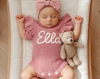 Aangepaste romper babynaam, gepersonaliseerde romper voor babymeisje, romper met ruches pasgeboren, cake Smash-outfit, geborduurde babyromper, babyshowercadeaus