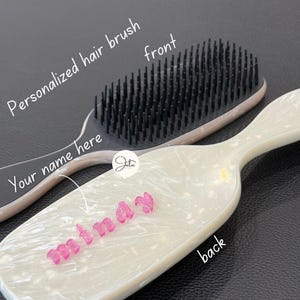 Custom Name Hair Brush with Charm – Personalized Detangling Brush for Women, Bridesmaids Gifts, Gift for Her, Custom Hair Accessory