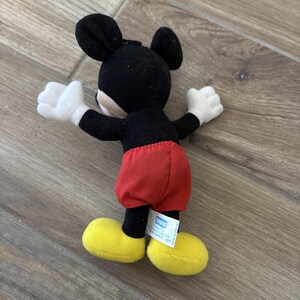 Peluche vintage de Mickey Mouse de Playskool Disney, 9 pulgadas, peluche 1 imagen 2