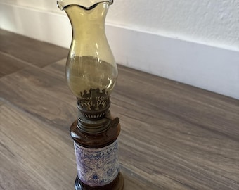 Lampe à huile Atlas vintage en verre ambré, globe des années 1960, Japon 20 cm