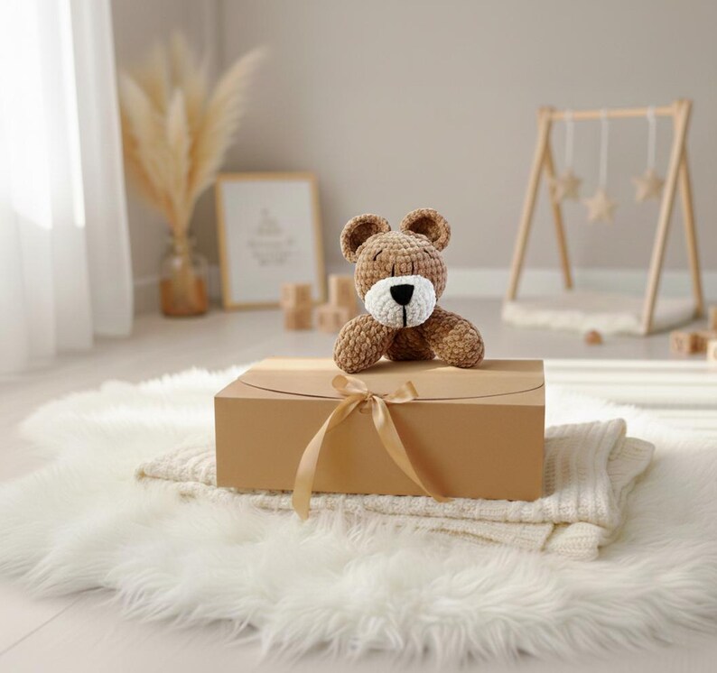 Peluche de apego hecho a mano - Osito marrón y amarillo | Regalo recién nacido imagen 3