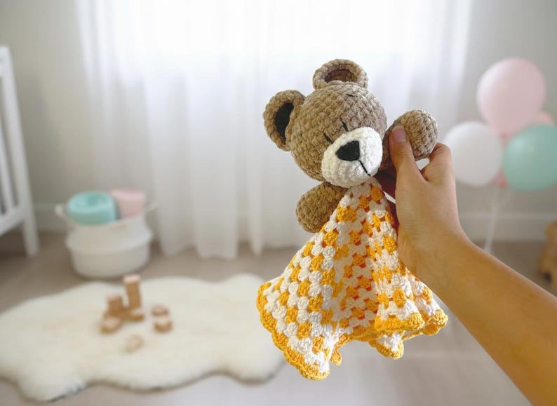 Mantita de apego osito crochet – Bear lovey, security blanket imagen 2