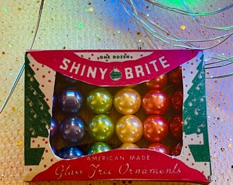 Retro Vintage Shiny Brite Christmas Holiday Pin Handmade with Pearlescent Glass Beads