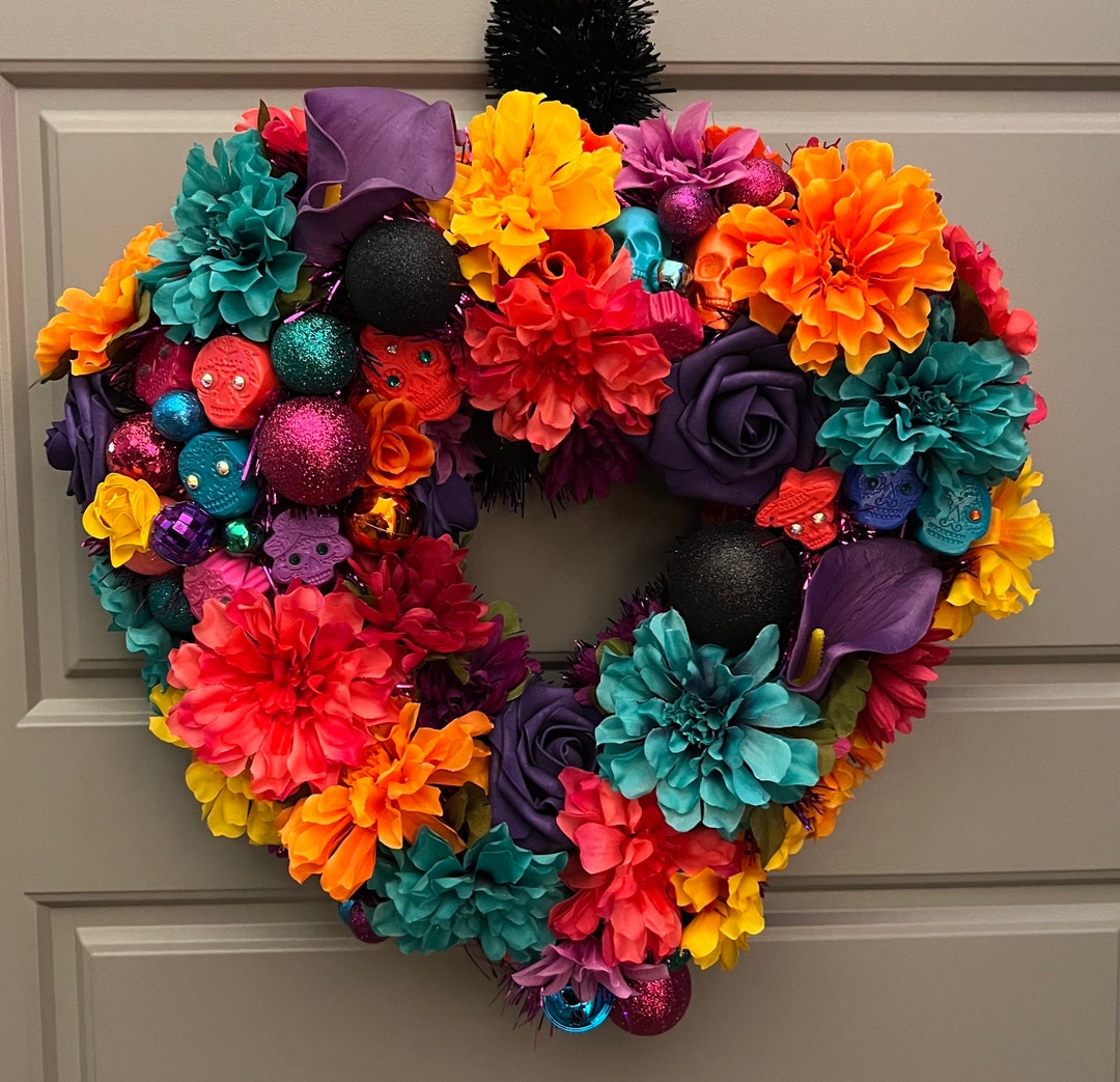 Dia De Los Muertos Day of the Dead Flowers and Skulls Wreath Etsy