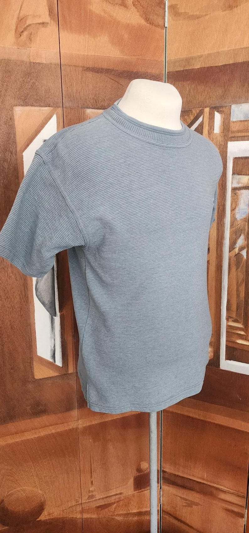 Camiseta masculina vintage Versace Classic V2 listrada em malha canelada, azul acinzentado, anos 90 imagem 5