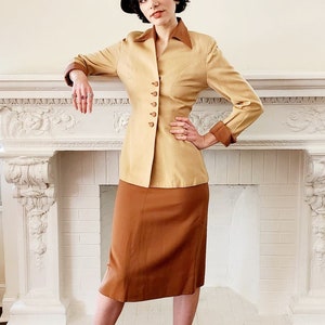 Vintage 40s Skirt Suit Beige Tan Gabardine Wool Large Collar image 7