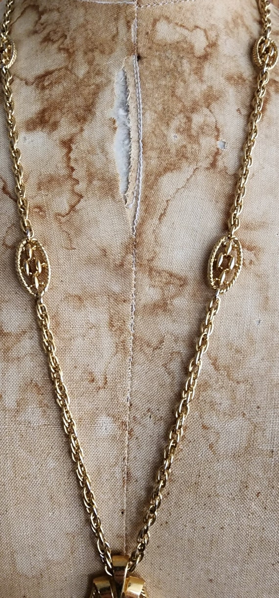 60s Trifari Pendant Necklace Gold Baroque Style - image 7