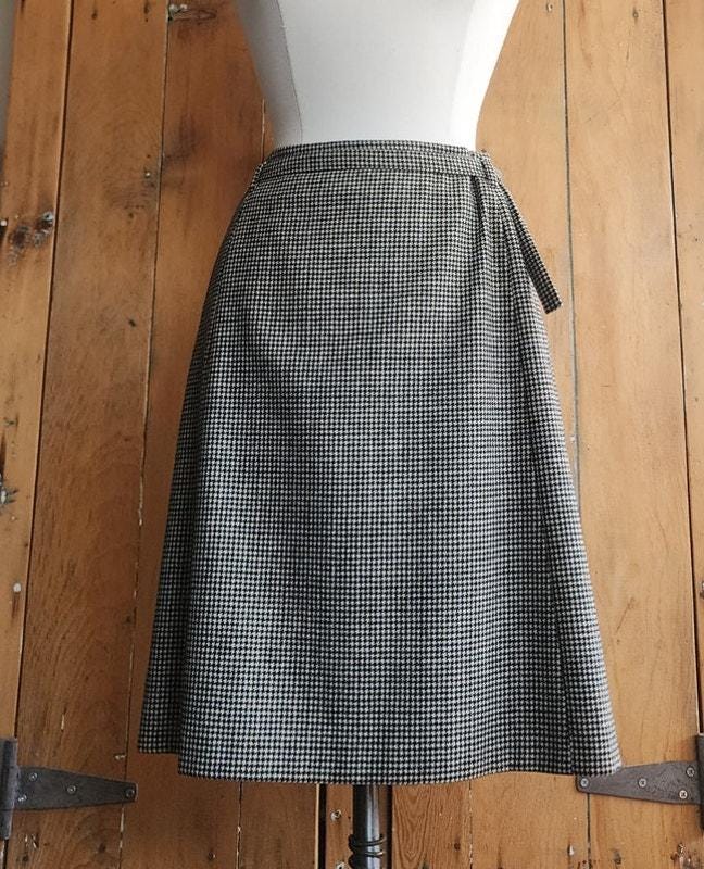 Vintage Dries Van Noten Wool Skirt Houndstooth Pattern W Vintage Dries Van Noten Wool Skirt Houndstooth Pattern W