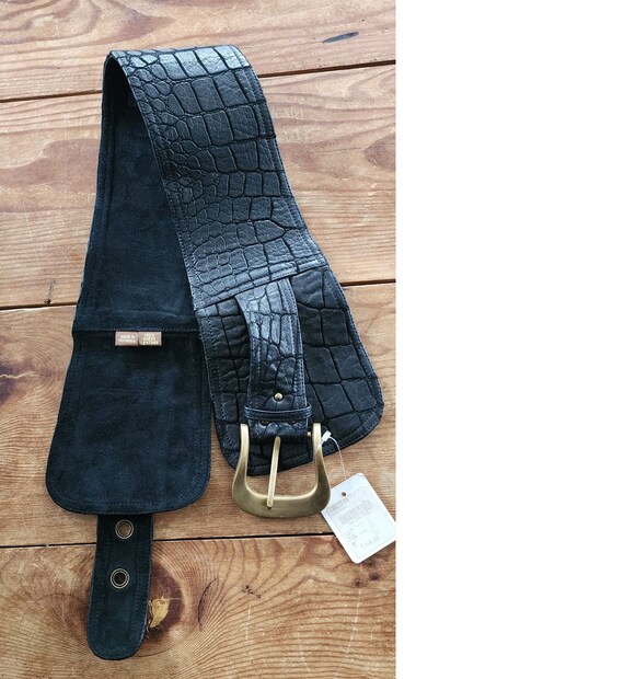 Vintage Wide Black Suede Belt Croc Embossed Chest… - image 7