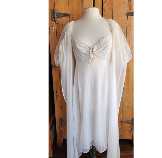 Vintage 50s Peignoir White Nylon Robe + Slip Dres… - image 6